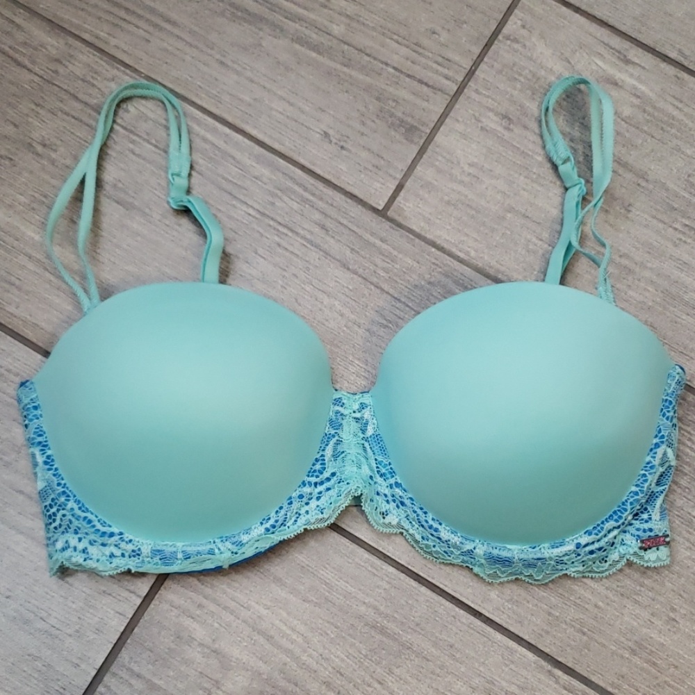 Pink Victoria's secret Lacy bra